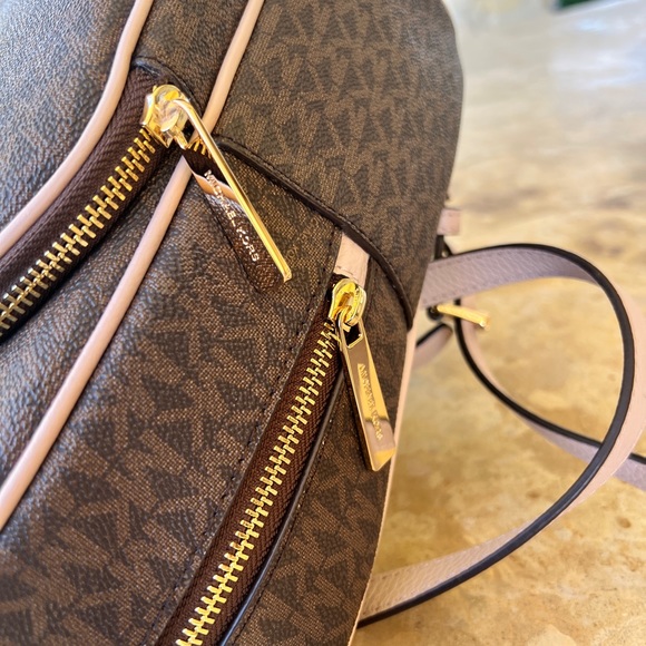 Michael Kors Md signature Abbey backpack&wallet set Brown soft pink NWT - Picture 4 of 15